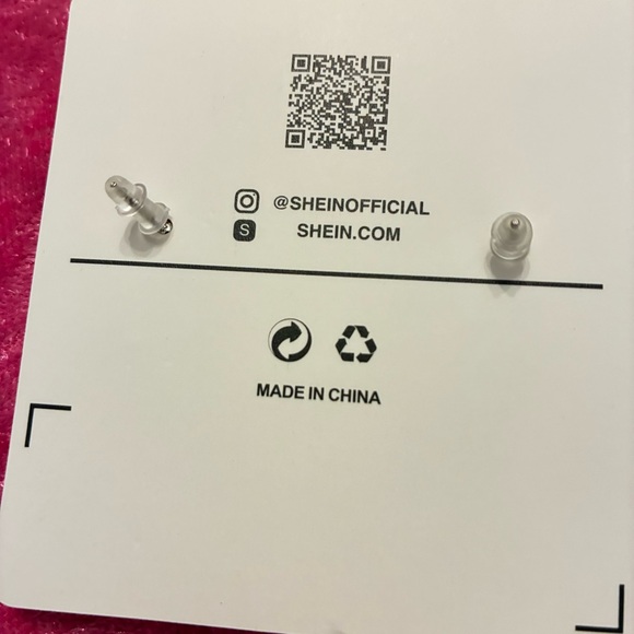 SHEIN Glittering Silver Drop Earrings - Picture 5 of 5